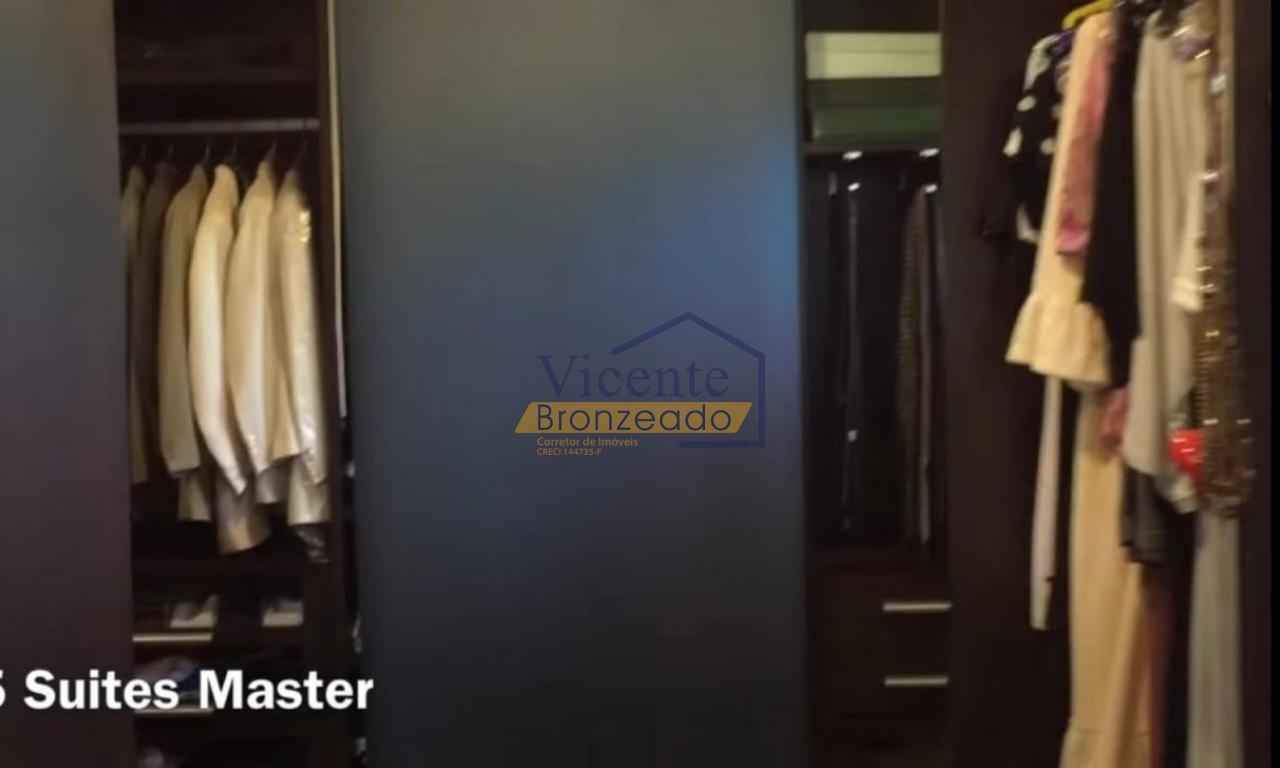 Mansão Cinematográfica - O Refúgio dos Sonhos  na Vicente Bronzeado