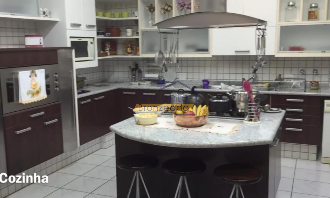 Mansão Cinematográfica - O Refúgio dos Sonhos  na Vicente Bronzeado