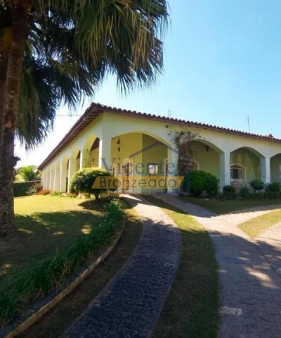 Belo imóvel Jardim Flamboyant Vicente Bronzeado