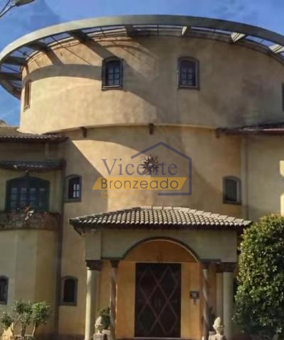 Mansão Cinematográfica - O Refúgio dos Sonhos  Vicente Bronzeado