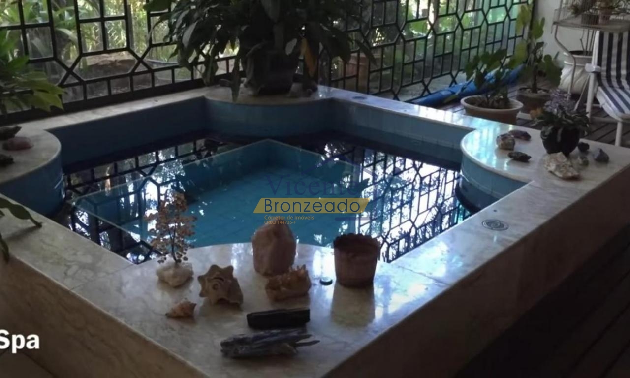 Mansão Cinematográfica - O Refúgio dos Sonhos  na Vicente Bronzeado