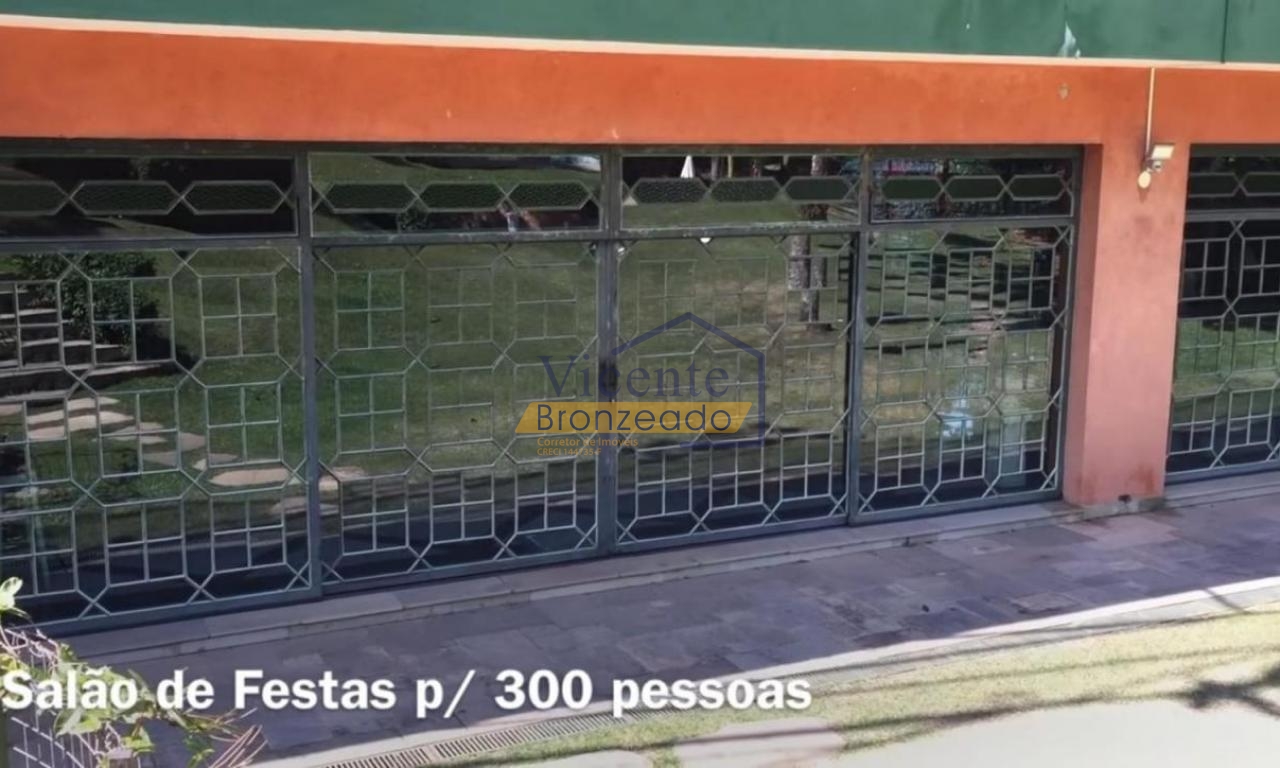 Mansão Cinematográfica - O Refúgio dos Sonhos  na Vicente Bronzeado