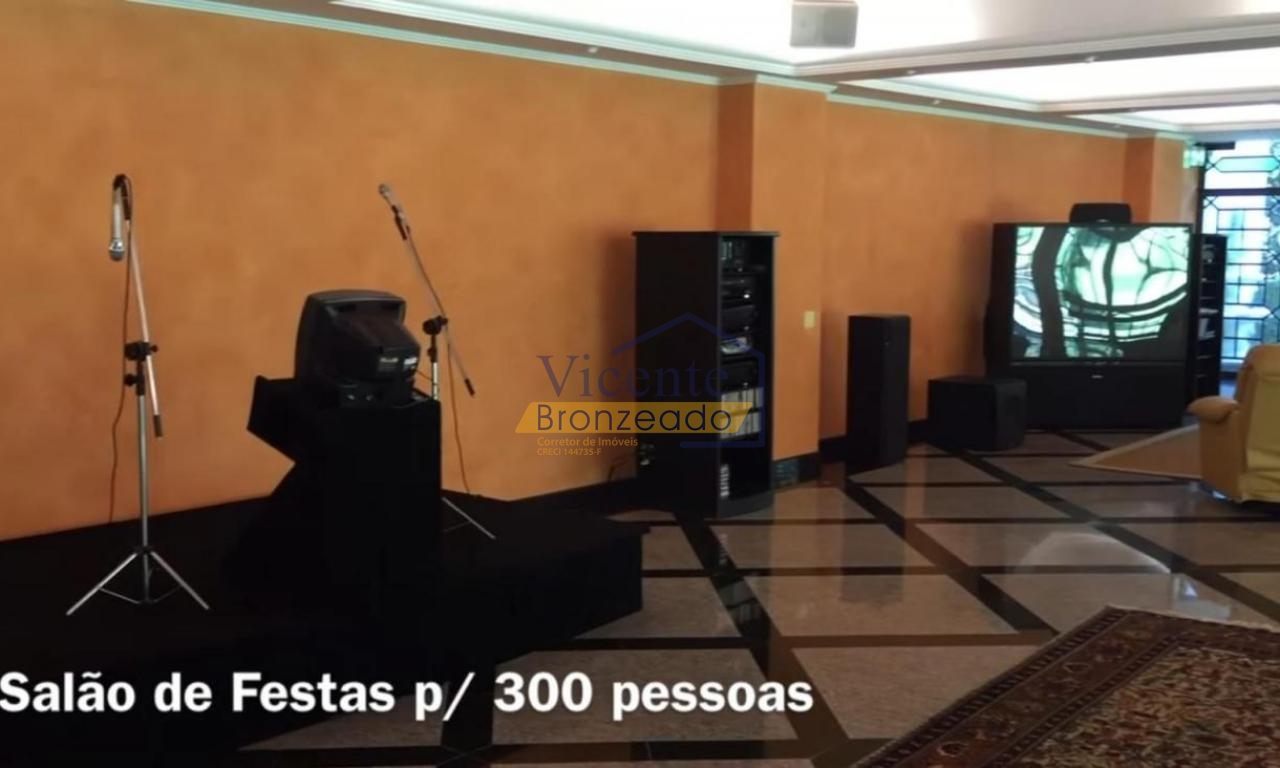 Mansão Cinematográfica - O Refúgio dos Sonhos  na Vicente Bronzeado